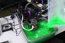 旧式GTX 1080 Tiを-2.3度の不凍液で極限オーバークロック、RTX 5050に勝てるのか…？海外YouTuber検証 画像