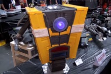 『ボダラン』名物キャラ「Claptrap」をレゴで再現―実物大のワタシデス！ 画像