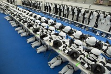 帝国軍の駐屯地？ずらりと並ぶ「スター・ウォーズ/フォースの覚醒」ストームトルーパー装甲服が圧巻 画像