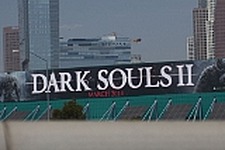 E3会場に『Dark Souls 2』の巨大看板が登場、来年3月の発売時期も記載か 画像