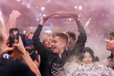 『Dota 2』e-Sportsチーム「OG」が世界大会2連覇、獲得賞金は約16億円超 画像