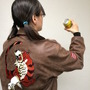『シェンムー3』Kickstarter新たな支援者特典に「芭月涼着用の革ジャン」レプリカが追加