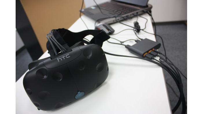 【開封レポ】「HTC Vive」が編集部にやってきた！ セットアップ方法やVR対応ゲームを解説