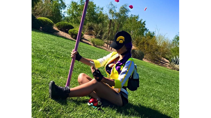 画面から飛び出た？『ポケモンGO』女性トレーナーのユニークコスプレ