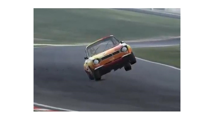 グリッチ満載のレースゲーム映像！―あの車、ひっくり返ったまま走行してやがる…