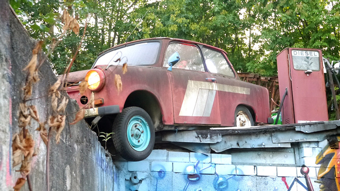 ドイツで『マッドマックス』世紀末パーティーに潜入!ヤバい雰囲気の会場をフォトレポ