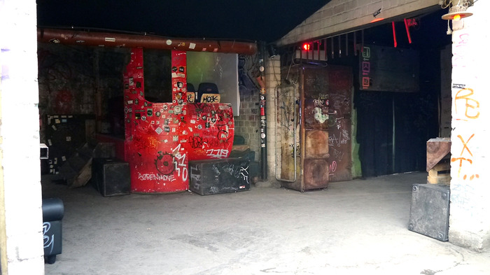 ドイツで『マッドマックス』世紀末パーティーに潜入!ヤバい雰囲気の会場をフォトレポ