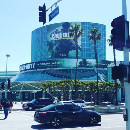 E3会場に『CoD:IW』『CoD: MWR』巨大看板広告出現！
