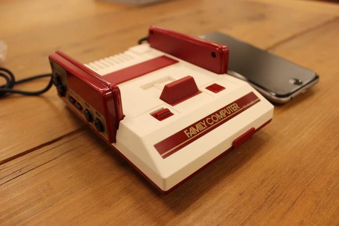 編集部にミニファミコンが到着！開封フォトレポートをお届け