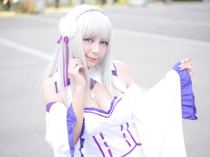 『Re:ゼロから始める異世界生活』 エミリア/いゔさん(Twitter:@___________eve)