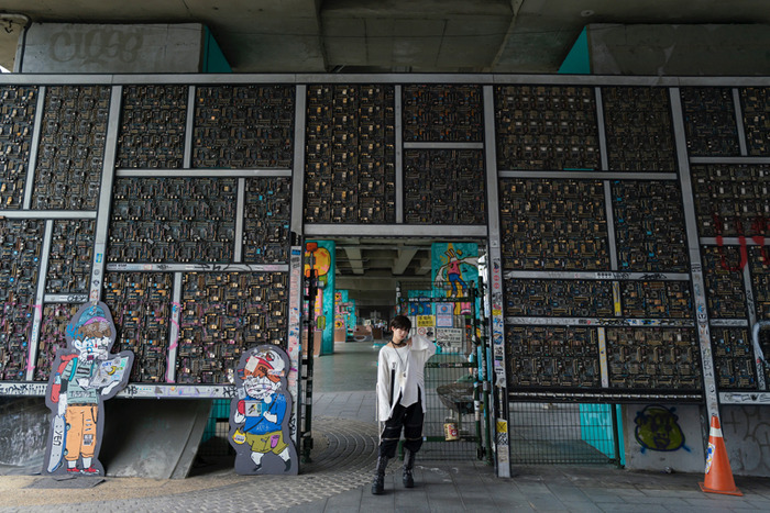 美女と巡る台湾のゲーマーおすすめスポット！台北駅地下街と三創生活園区はオタク・ガジェット好きにたまらん