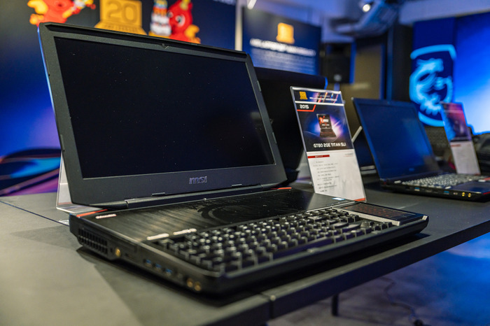 「Specification GT80 2QE Titan SLI」（2015）