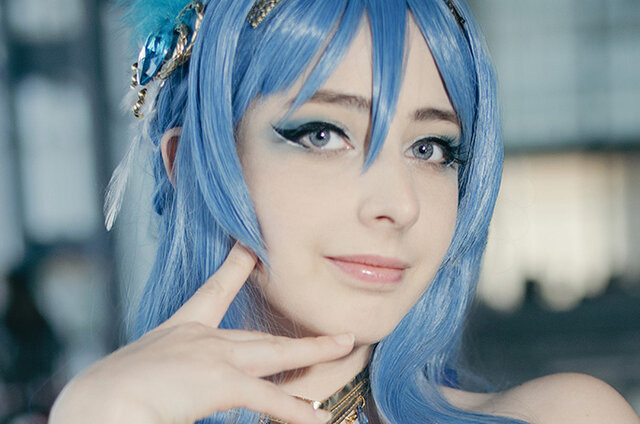 ヘルム『勝利の女神:NIKKE』/Cute content creator(Instagram:mikomihokina)