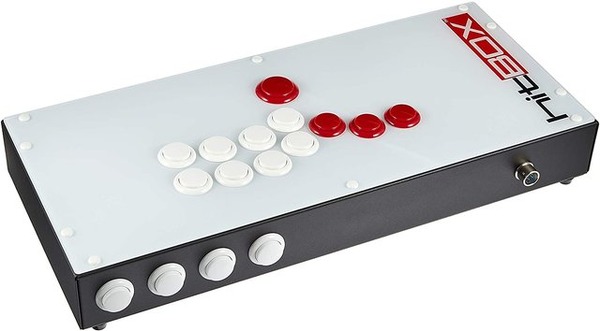 EVO2022」でも大活躍…“レバーレス”コントローラー「Hit Box」の時代が