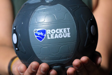 痛快クルマサッカー『Rocket League』の「あのボール」グッズが海外向けに発売 画像