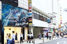 渋谷センター街が“ハンター街”に!? 「英雄の証」が流れ、フラッグが登場─『モンハンワールド：アイスボーン』発売を記念して 画像