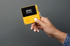 クランク付き新型携帯ゲーム機「Playdate」予約開始は2021年初頭を予定 画像