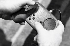 Valveが「Steam Controller」の仕様変更を発表、タッチスクリーンを排除し十字ボタンなどを配置へ 画像