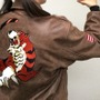 『シェンムー3』Kickstarter新たな支援者特典に「芭月涼着用の革ジャン」レプリカが追加