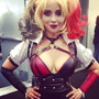 『Batman Arkham』出演女優によるハーレイ・クイン本気コスプレ！