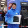 【PS4発売特集】ビックカメラ有楽町店では厳しい寒さの中40名前後の列、河野プレジデントも視察