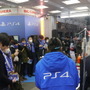 【PS4発売特集】ビックカメラ有楽町店では厳しい寒さの中40名前後の列、河野プレジデントも視察