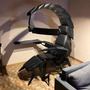 まるでラスボスの椅子…！近未来的な「サソリ型ゲーミングチェア」約66万円で販売開始