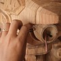 木製のAC機体！？『アーマード・コア6』の木彫りが作られる