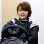 『GRID Autosport』で元レースクイーンと対戦！ 「桃んが」が編集部にやってきた