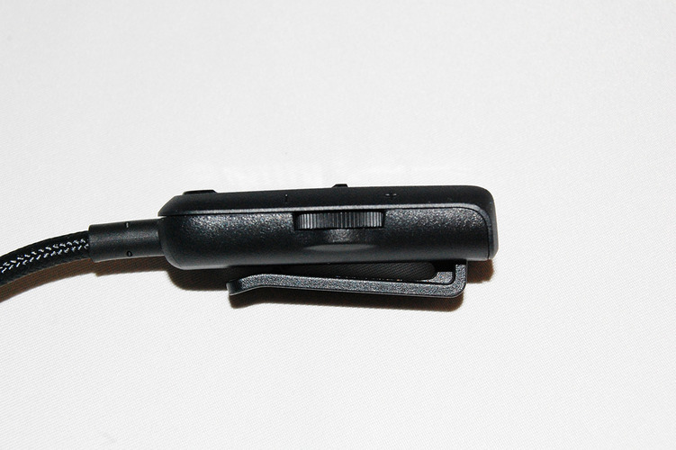 「HyperX Cloud Revolver」レビュー―柔らかイヤーパッドで快適ゲーミング