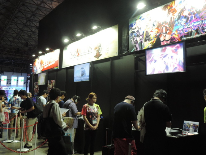 【TGS2016】美人コンパニオンがお出迎え！参加型コンテンツが楽しいKONAMIブースレポ