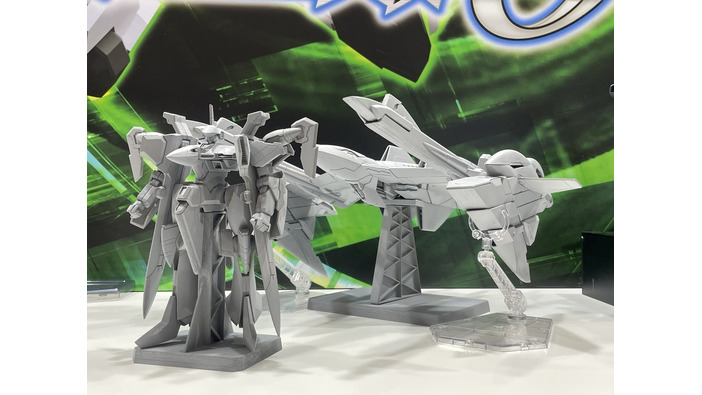 『スパロボOG』より「ハイペリオン」「ヒュッケバインMk-III トロンベ」が立体化！SMPとHGでそれぞれ展開