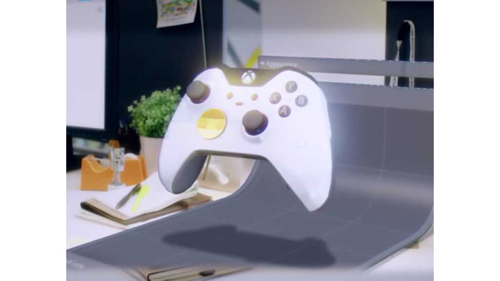 Xbox Eliteコントローラーにホワイトカラー登場か―HoloLens紹介映像内に出現