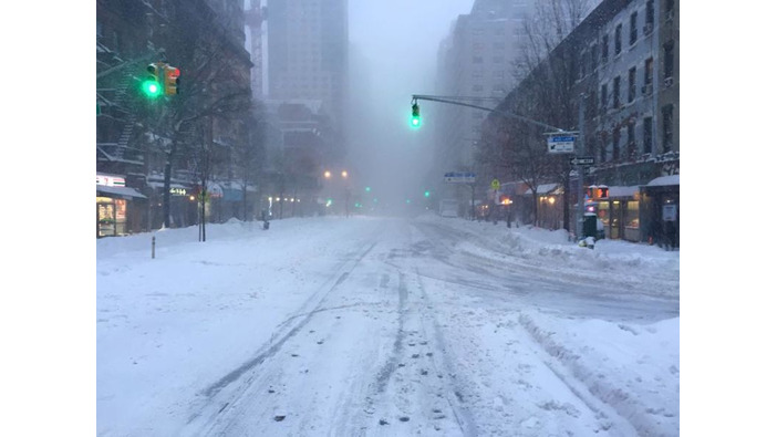 豪雪に見舞われた現実のニューヨークが『ディビジョン』さながらの光景に
