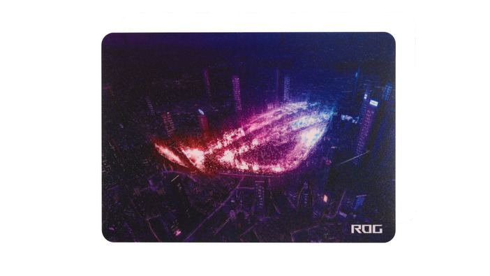 蓄光で光る！ASUS ROGの低摩擦マウスパッド「ROG Strix Slice Mousepad」が12月13日発売