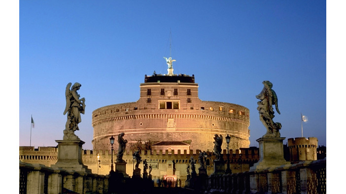 欧州でもローンチされたPlayStation 4。ローマのイベントはサンタンジェロ城を使った驚きの演出！