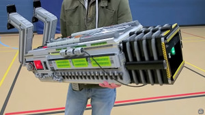 デーモン達もこれで一撃！？初代『DOOM』の最強武器BFG9000をレゴで再現 画像