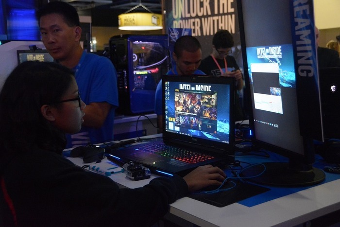 【PAX Prime 2015】最新GPUやSteam Machineなど多くのPCゲーム向けデバイスが展示された企業ブースをレポート