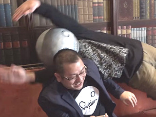 『ニーア オートマタ』齊藤陽介＆ヨコオタロウのファン向けメッセージ動画！