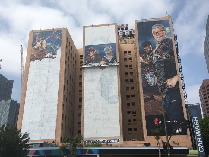 E3 2016に『The Witcher 3』巨大広告！―シリが持ってるのはスマホ？