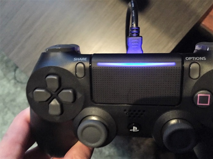 【現地レポ】「PS4 Pro」対応版『CoD: IW』と新型DUALSHOCK 4ハンズオン！