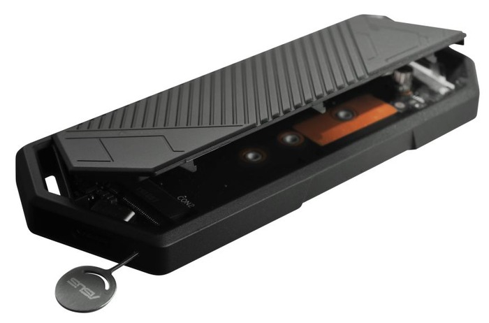 光る！NVMe M.2 SSDの外付け化ポータブルケース「ROG STRIX ARION」が12月13日発売
