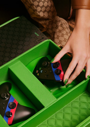 Xbox20周年記念でグッチ特別デザインのXbox Series X本体が爆誕！100台限定でお値段100万円以上