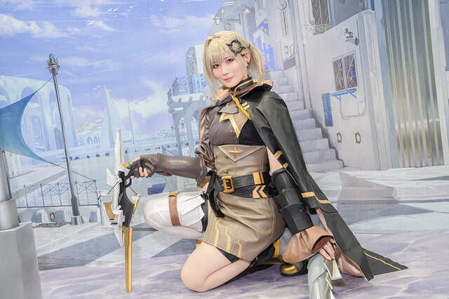 バイス『白夜極光』/モデル:あまねるみ、撮影:tama