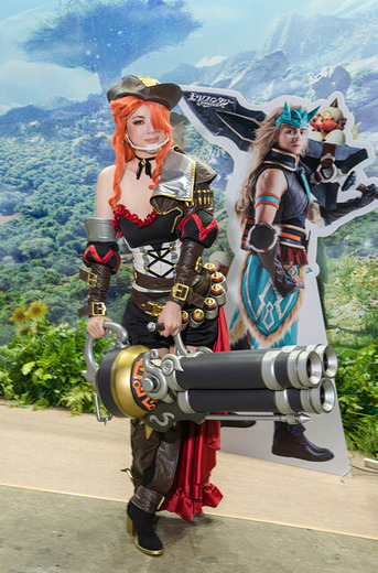 砲士『モリノファンタジー：世界樹の伝説』／モデル：砂月馨、撮影：tama