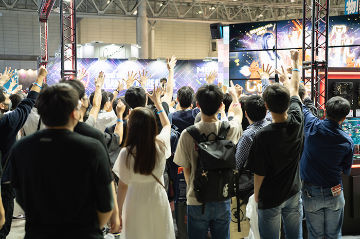 MSI/鷲見友美ジェナ(@jiena_gaim)