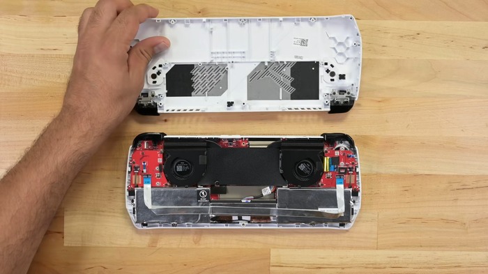 “「ROG Ally」はValveの失敗から学んでいる”―内部構造に着目した分解動画公開