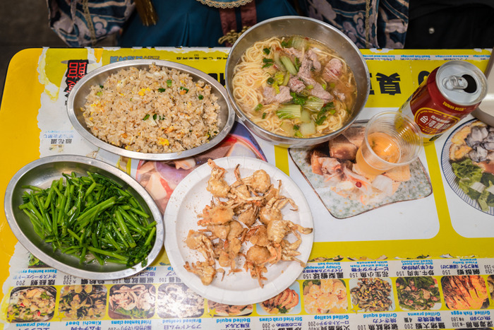 美女と巡る「台湾グルメゲームの本場」！小籠包や牛肉麺など定番だけじゃないガチで美味い逸品を味わい尽くす