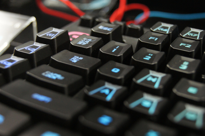 【TGS2014】Logicoolのキーボード新製品「G910」の本質に迫る、Logitech本社開発者インタビュー