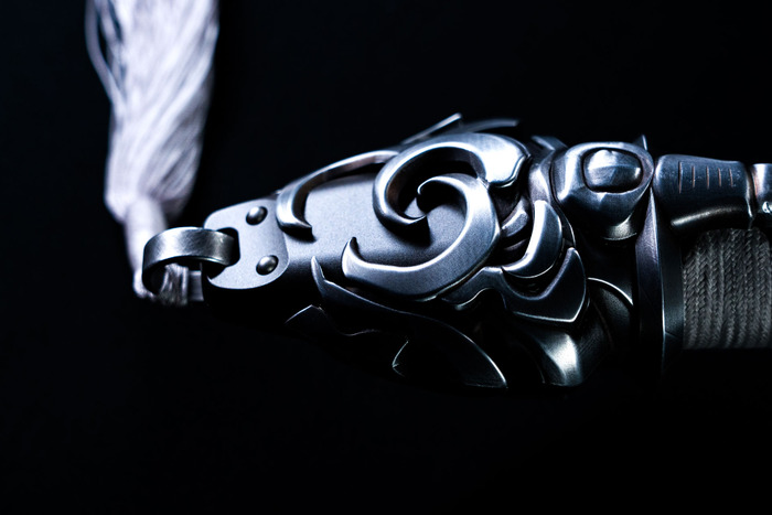 あなたもヨルハ部隊員になれる!『ニーア オートマタ』実物大2Bの剣「白の契約」が6月6日予約開始